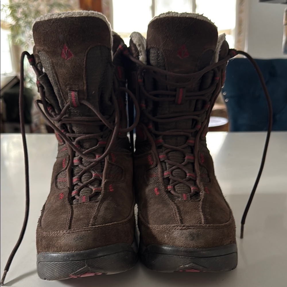 Ariat Brown Lace-Up Boots. VASQUE